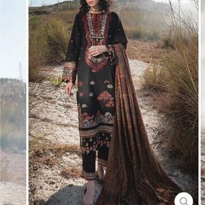 Pakistani like new  2 piece full embroidered qalamkar winter dress size large